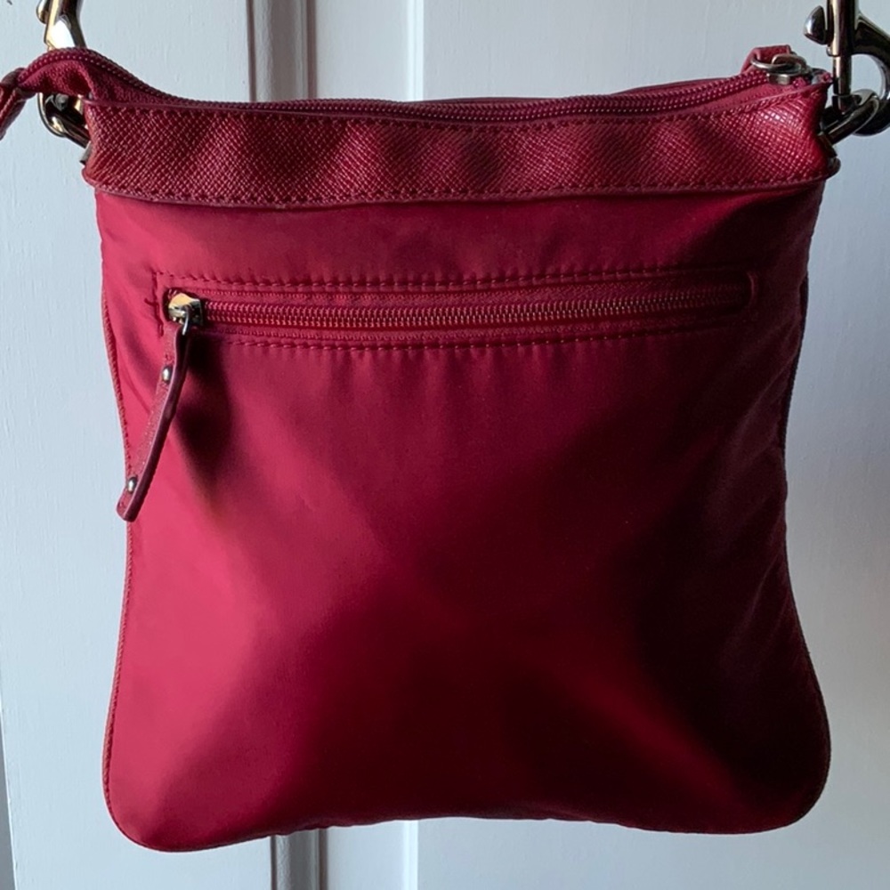 Sondra Roberts Red Crossbody - Picture 3 of 5